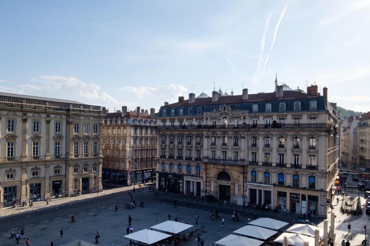 Host - De Luxe Aux Terreaux&jacuzzi Lyon